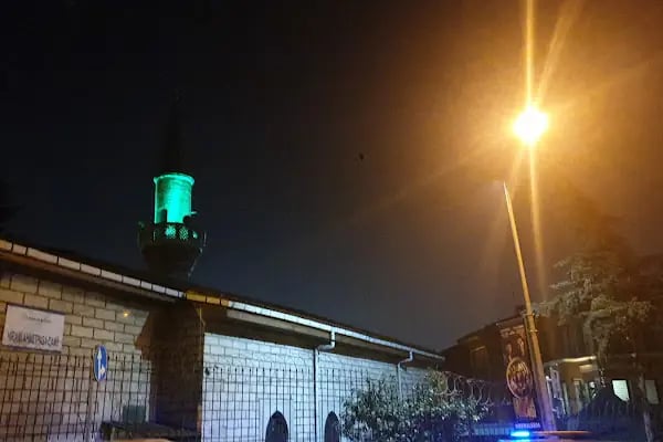Cemalettin Uşaki Hazretlerinin kabri şerifi - Resim 14