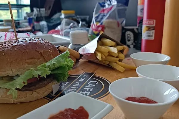 narmiilA 173 Cafe - Resim 16