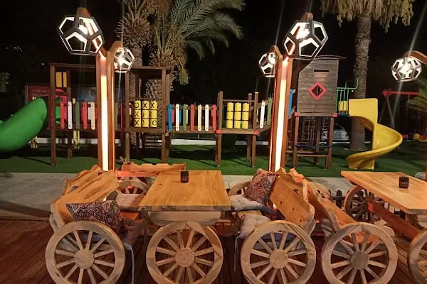 Woodruum çiçek cafe - Resim 6