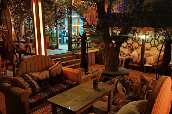 Woodruum çiçek cafe - Resim 14