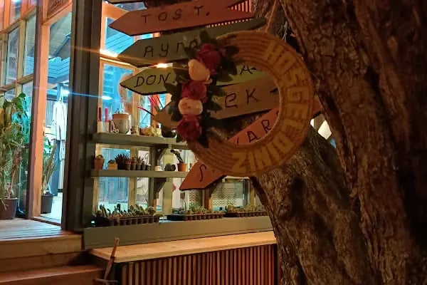 Woodruum çiçek cafe - Resim 10