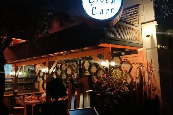 Woodruum çiçek cafe - Resim 11