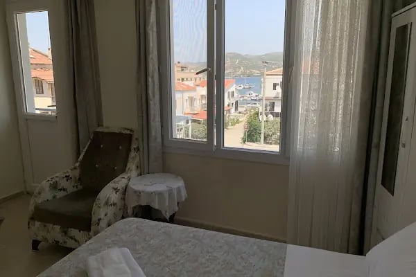 Foça Palas - Resim 17