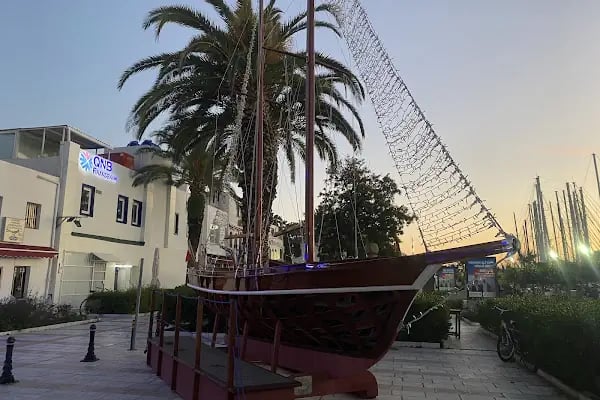 Garanti BBVA Bodrum Çarşı Şubesi - Resim 2