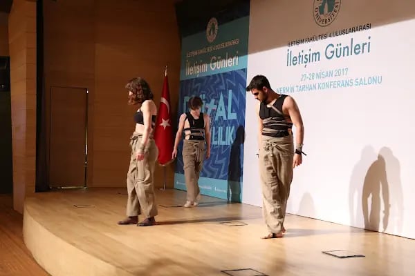 Üsküdar Üniversitesi Nermin Tarhan Konferans Salonu - Resim 10