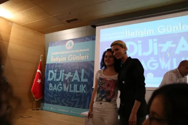 Üsküdar Üniversitesi Nermin Tarhan Konferans Salonu - Resim 19