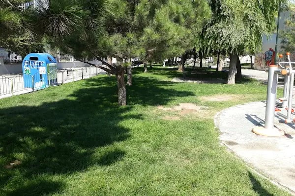 Şht. J. Er Osman Özgerçik Parkı - Resim 7
