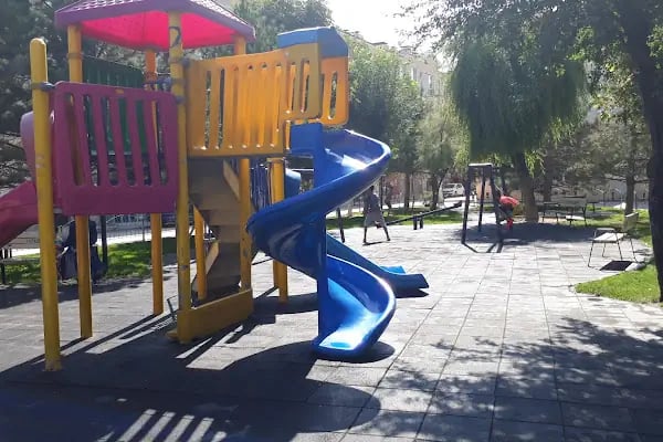Şht. J. Er Osman Özgerçik Parkı - Resim 6