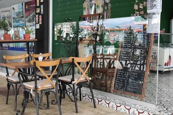 Şehzade Cafe &amp; Restaurant - Resim 2