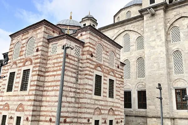 Abidin Paşa Türbesi - Resim 3