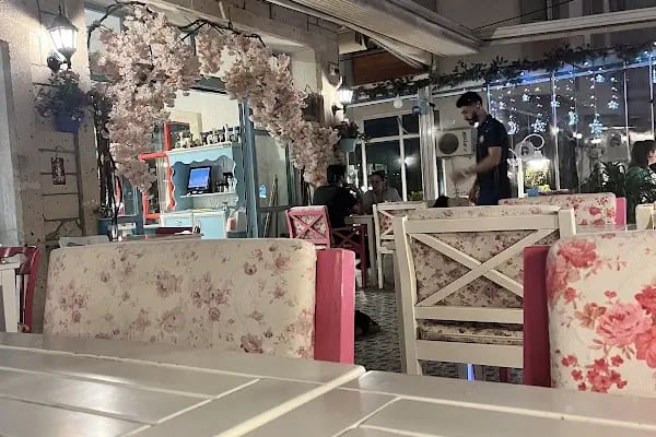 Alaçatı Muhallebicisi Balıkesir Altıeylül Cadde - Resim 7