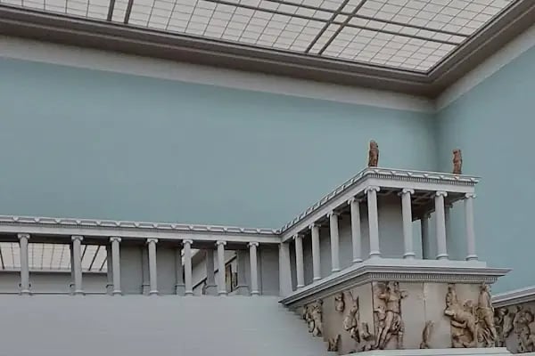 Pergamon Athena Tapınağı ve Temenosu - Resim 7