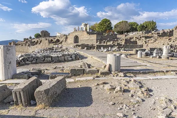 Pergamon Athena Tapınağı ve Temenosu - Resim 8