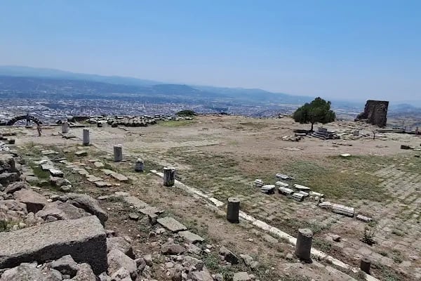 Pergamon Athena Tapınağı ve Temenosu - Resim 6