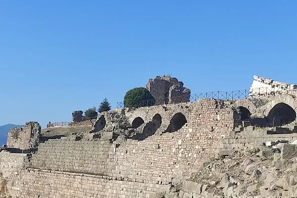 Pergamon Athena Tapınağı ve Temenosu - Resim 9