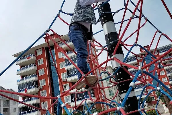 Güneştepe Mahallesi Çınar Çocuk Parkı - Resim 3
