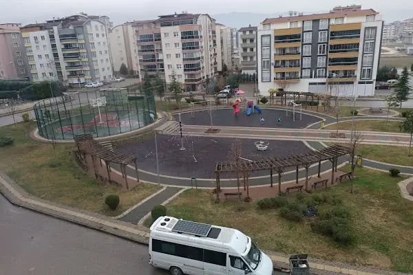 Güneştepe Mahallesi Çınar Çocuk Parkı - Resim 1