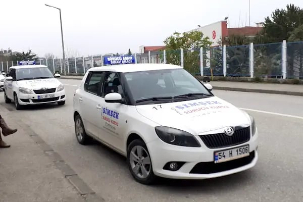Şimşek Sürücü Kursu - Resim 15