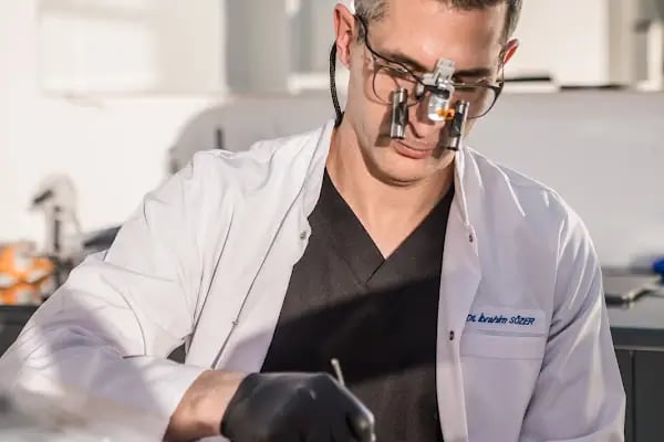 Diş Hekimi ibrahim Sözer (dentist) (zahnarzt) - Resim 15