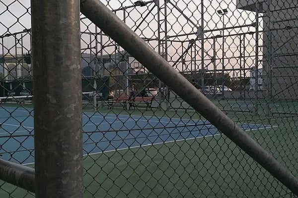 İBB İstanbul Üniversitesi Avcılar Spor Kompleksi - Resim 9