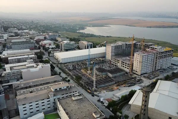 İBB İstanbul Üniversitesi Avcılar Spor Kompleksi - Resim 13
