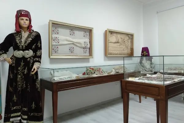 El Nakışları Müze Bursa Olgunlaşma Enstitüsü - Resim 4