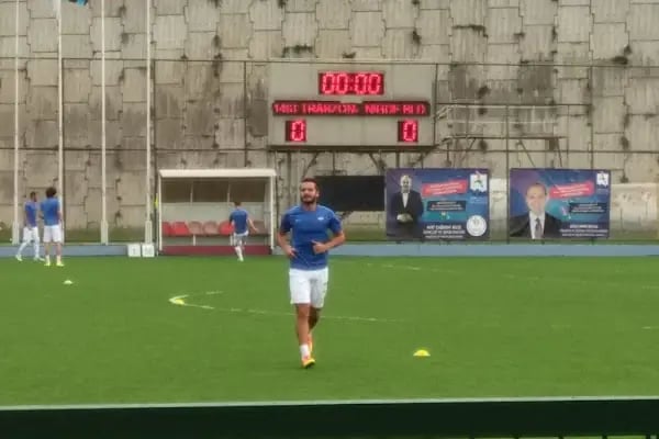 Ahmet Suat Özyazıcı Stadı - Resim 20