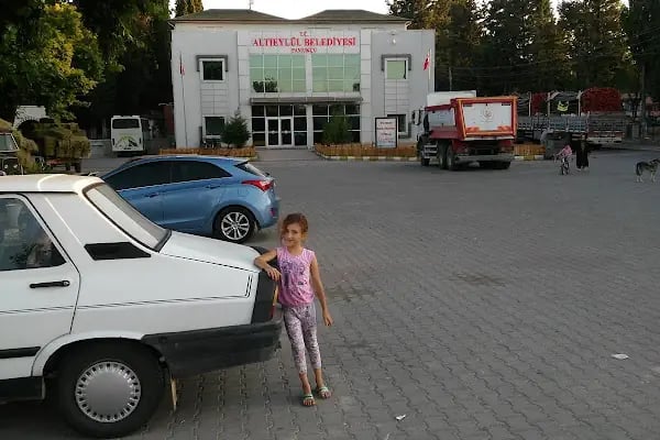 Pamukçu Şube Halk Kütüphanesi - Resim 1