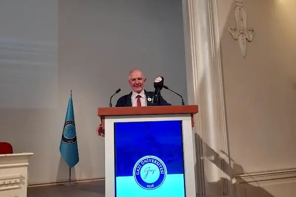 Mimar Kemaleddin Konferans Salonu - Resim 13