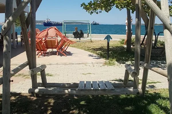 Marina Cafe - Resim 11