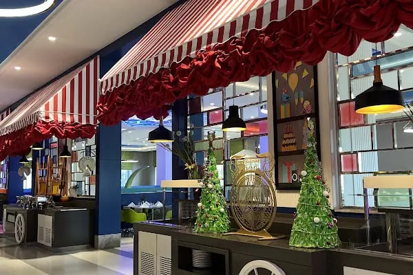 The Land of Legends Shopping Avenue - Resim 19