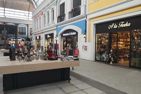 The Land of Legends Shopping Avenue - Resim 10
