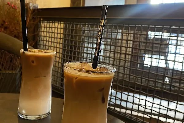 Pan Kitabevi Ve Cafe - Resim 15