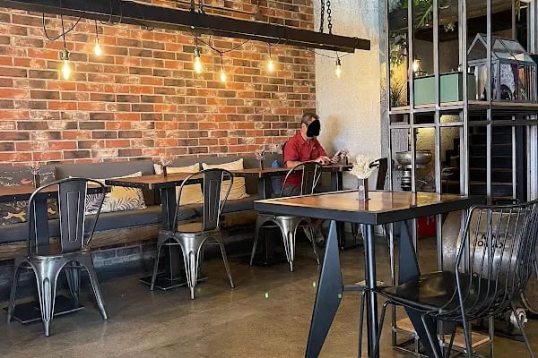Pan Kitabevi Ve Cafe - Resim 6