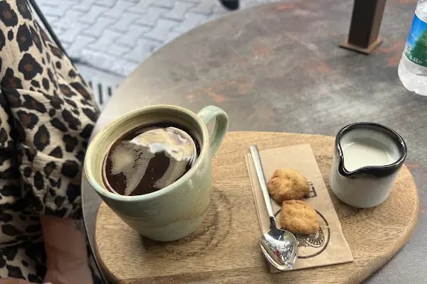 Pan Kitabevi Ve Cafe - Resim 3