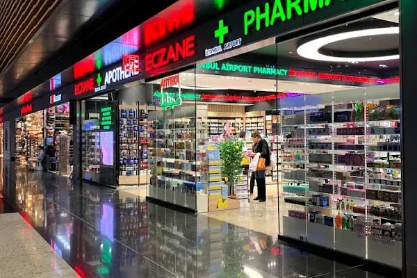 İstanbul Havalimanı Eczane International - Resim 8
