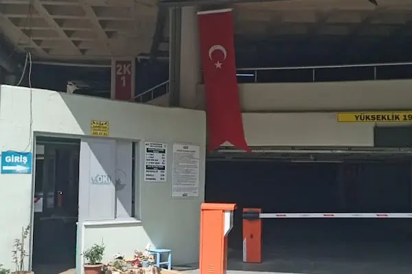 Aktarhüssam Otoparkı - Resim 3
