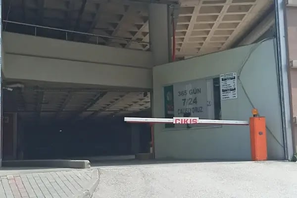 Aktarhüssam Otoparkı - Resim 2