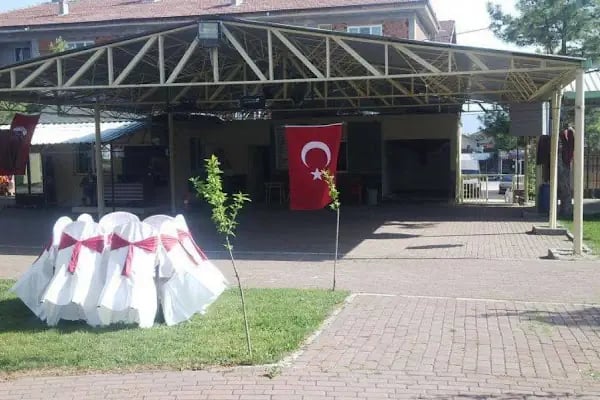 İnegöl Akhisar Kır Bahcesi - Resim 3