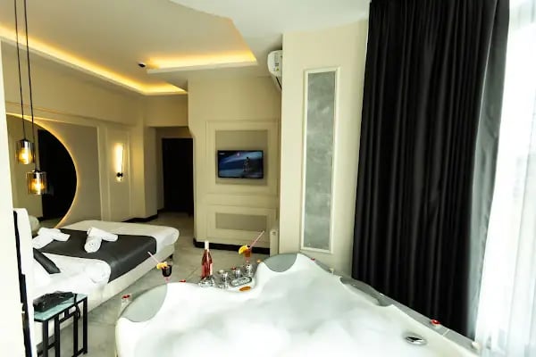 D Twins plus Hotel - Resim 19