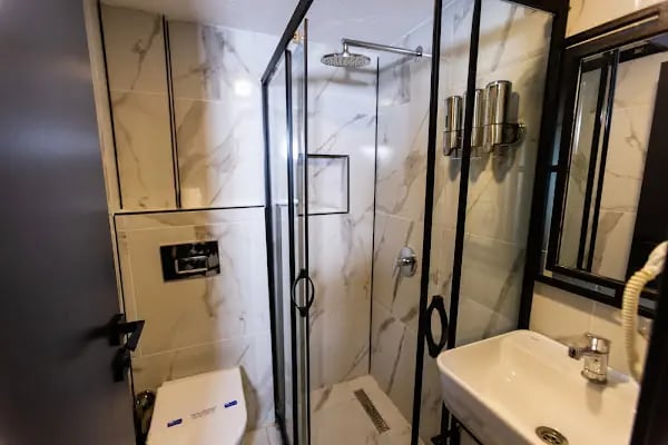D Twins plus Hotel - Resim 3