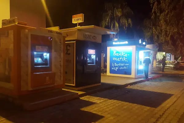 HSBC BANKASI ATM - Resim 2