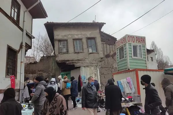 Eskicioğlu Cami - Resim 19