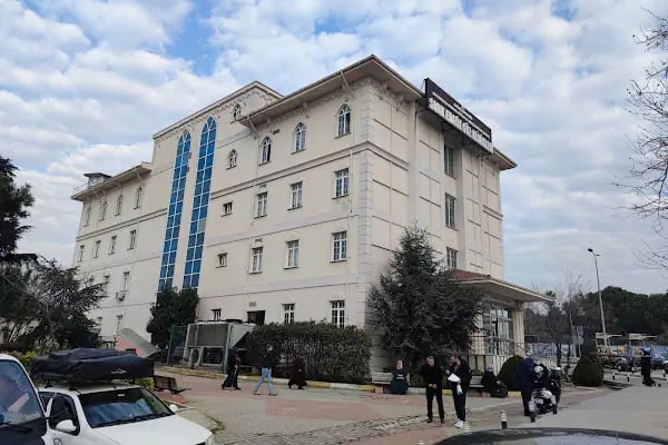 SBÜ Haydarpaşa Numune Eğitim ve Araştırma Hastanesi Sadık Eratik Göz Kliniği - Resim 12