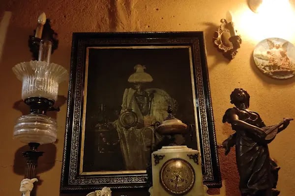 Cafe Barok Antique - Resim 4