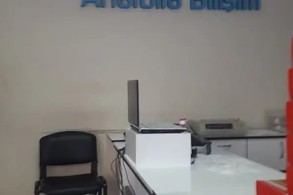 Anatolia Bilişim - Toptan / Perakende Notebook klavye, adaptör, panel, batarya ve Gaming Kasa parçaları Satış Noktası - Resim 10