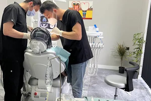 DURU DENT Ağız ve Diş Sağlığı Polikliniği - Resim 4
