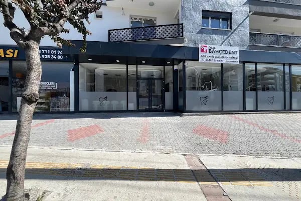 Özel Bahçedent Ağız ve Diş Sağlığı Polikliniği Yeni Mahalle Şubesi - Resim 3