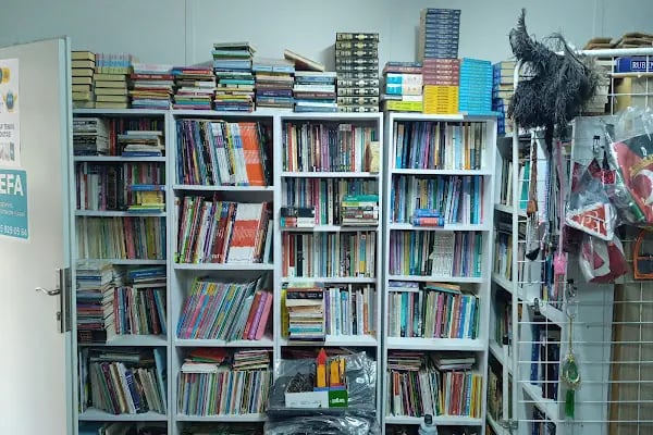 Vefa Kitap Kırtasiye - Resim 5
