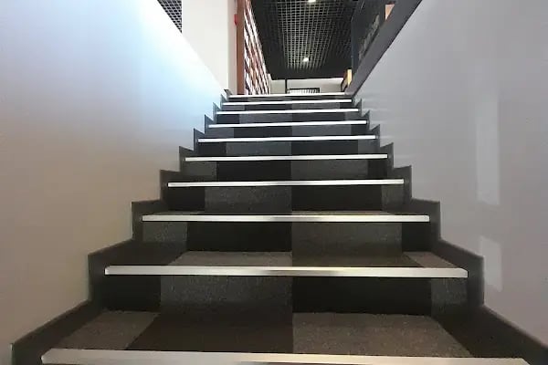 SARBAK Metal Andon Arakelyan Halk Kütüphanesi - Resim 8